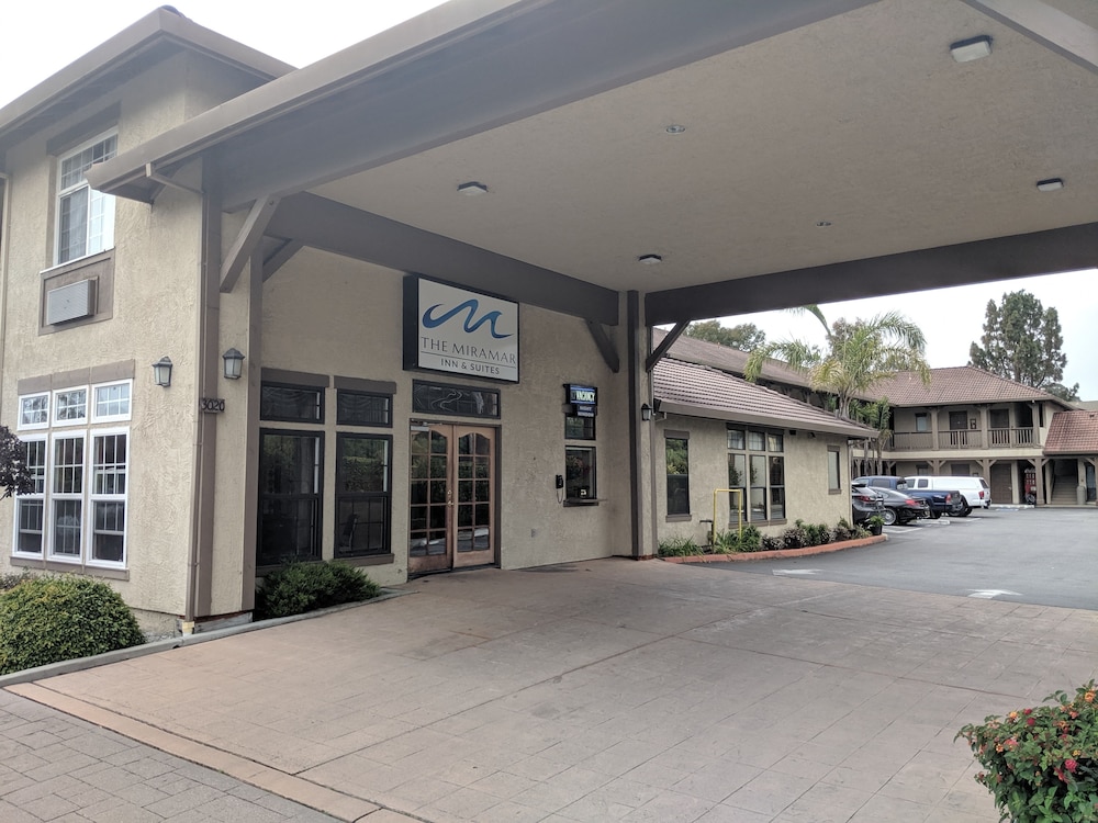 The Miramar Inn and Suites - photo 23