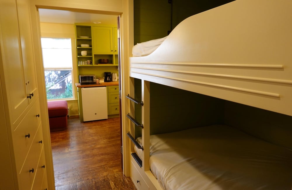 Mountainside Inn 303 1 Bedroom Hotel Room by Alpine Lodging Telluride - photo 4