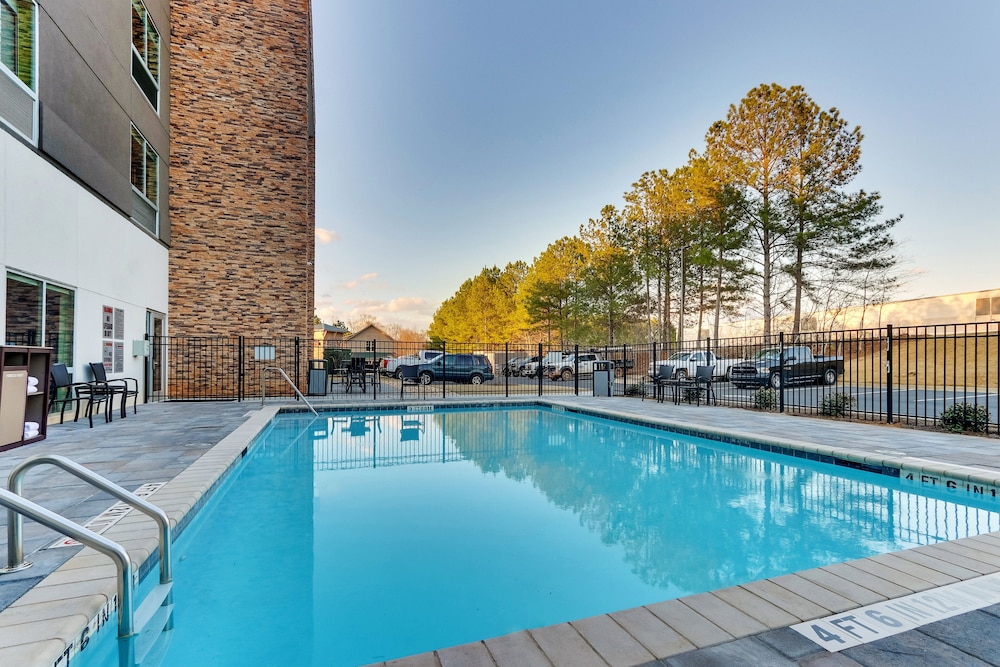 Holiday Inn Express & Suites Dawsonville by IHG - photo 44