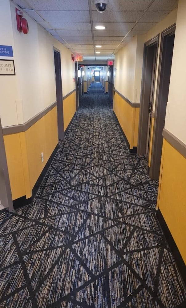 Americas Best Value Inn Horseheads - photo 15