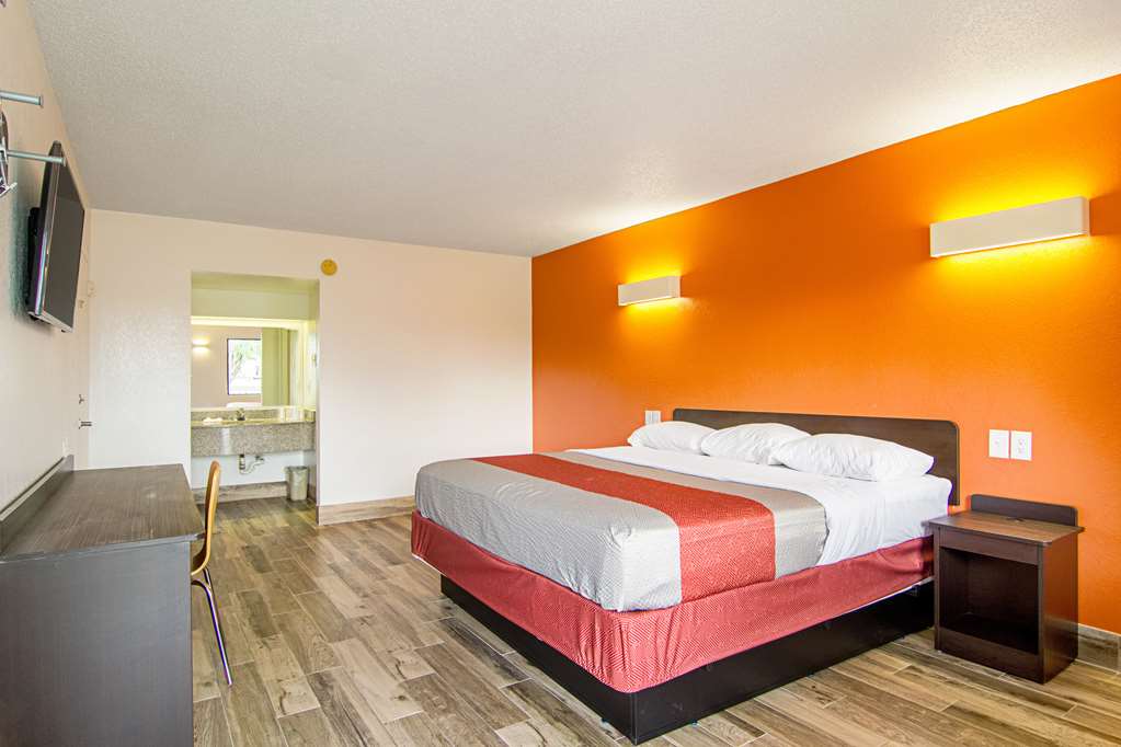 Motel 6 Starke FL - photo 18