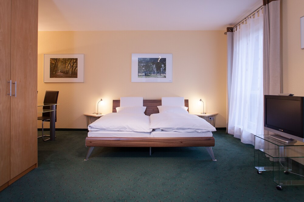 Hotel Zum Deutschen Eck — Meerbusch
