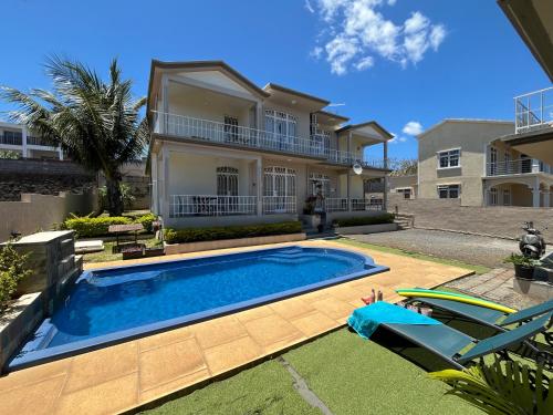 Tropical Retreats — 4-Star Luxury Hotel in Flic En Flac, Mauritius