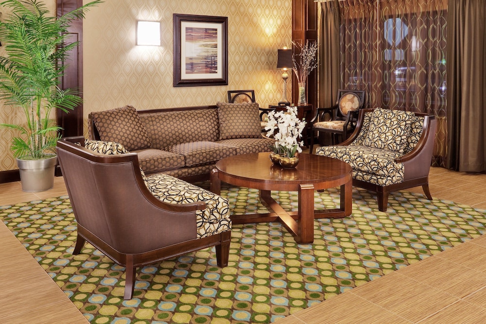 Holiday Inn Express Hotel & Suites Limerick Pottstown by IHG - photo 49
