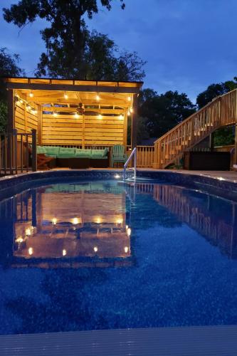 Woodlands Wonder by Oak Island Accommodations - photo 39