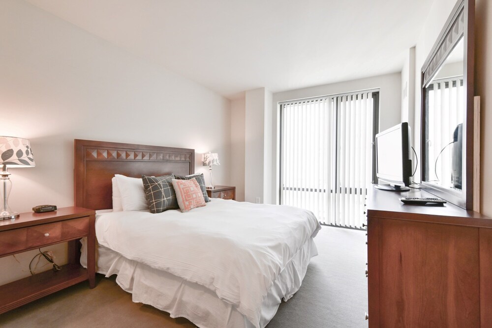 Global Luxury Suites At Boston Garden - photo 9