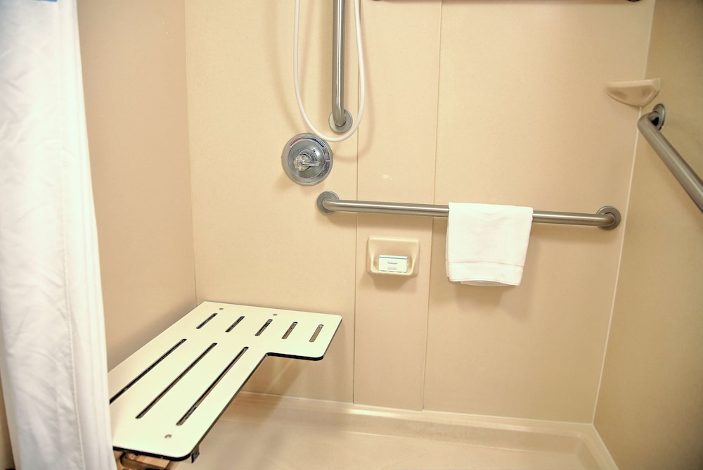 Hampton Inn Cedar City - photo 20