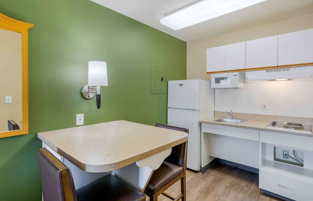 Extended Stay America Suites Los Angeles LAX El Segundo - photo 32