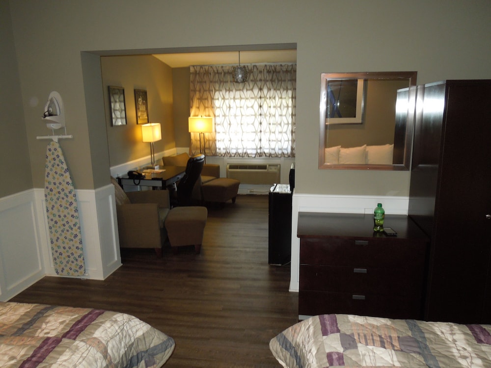 Super 8 By Wyndham Albany - photo 34