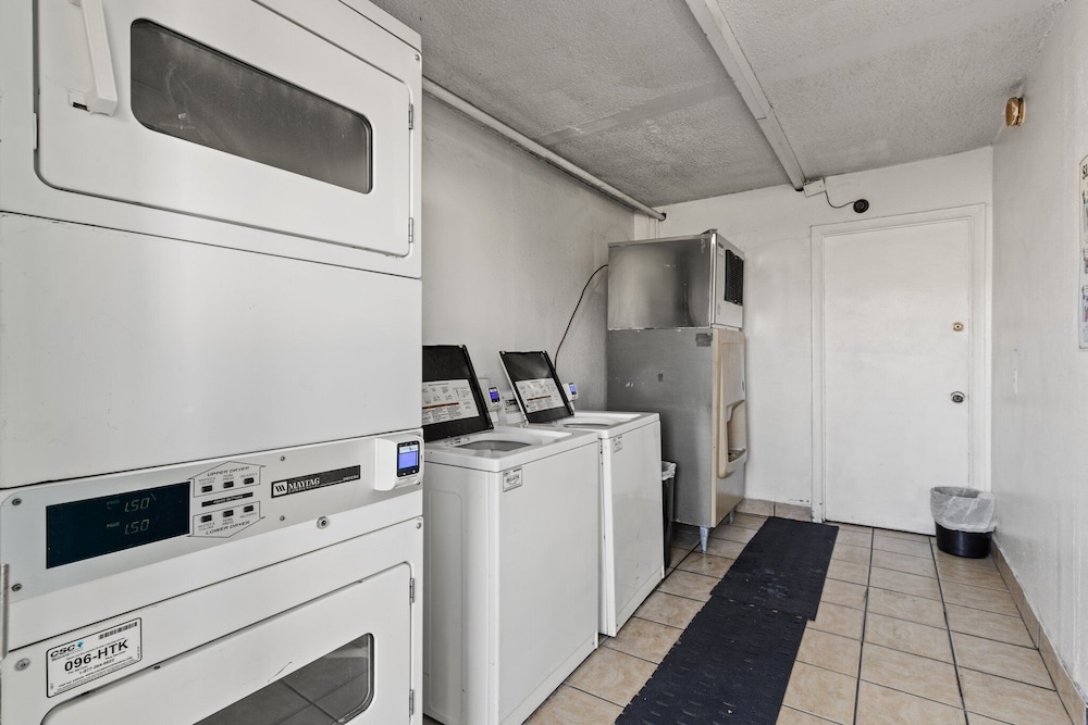 Extend A Suites Midtown Albuquerque - photo 31