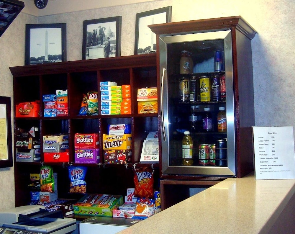 Westgate Inn and Suites - photo 13