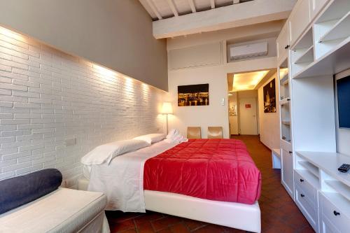 Piazza Signoria View — 4-Star Luxury Hotel in Florence, Italy