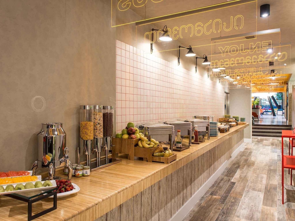 מזון ומשקאות