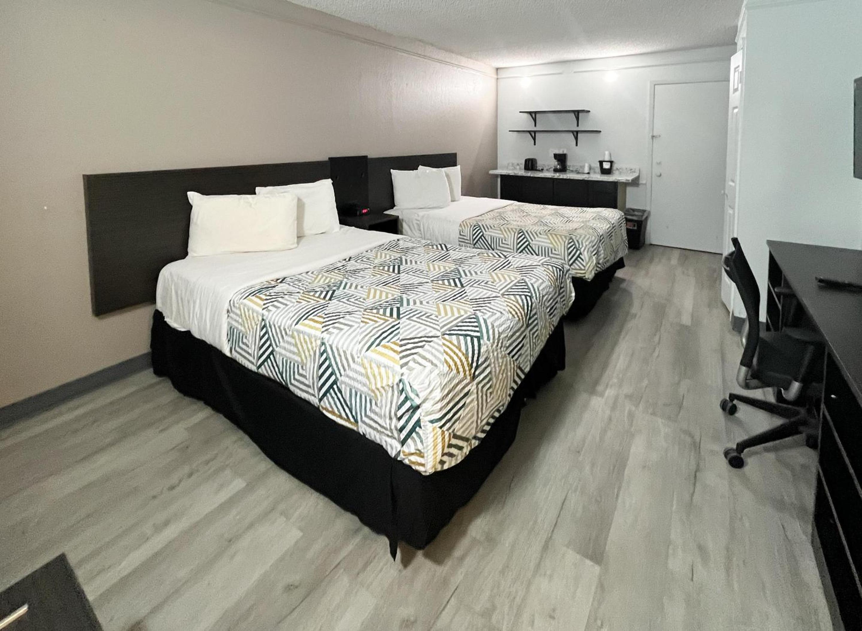 Studio 6 North Las Vegas NV - photo 6