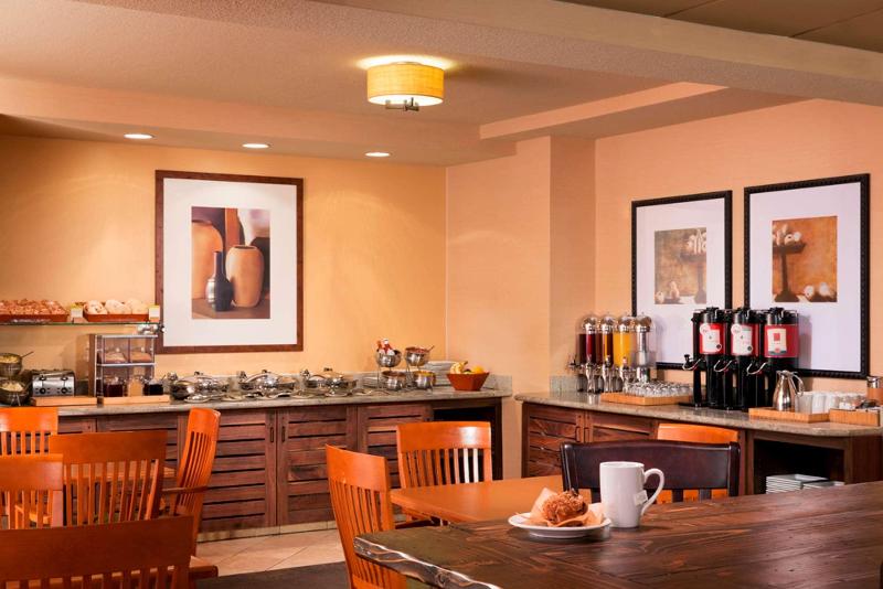 DoubleTree by Hilton Hotel Vancouver - photo 62