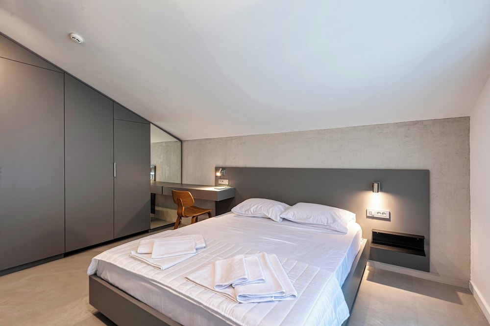 Lucciola Boutique Rooms - last minute hotel in Budva