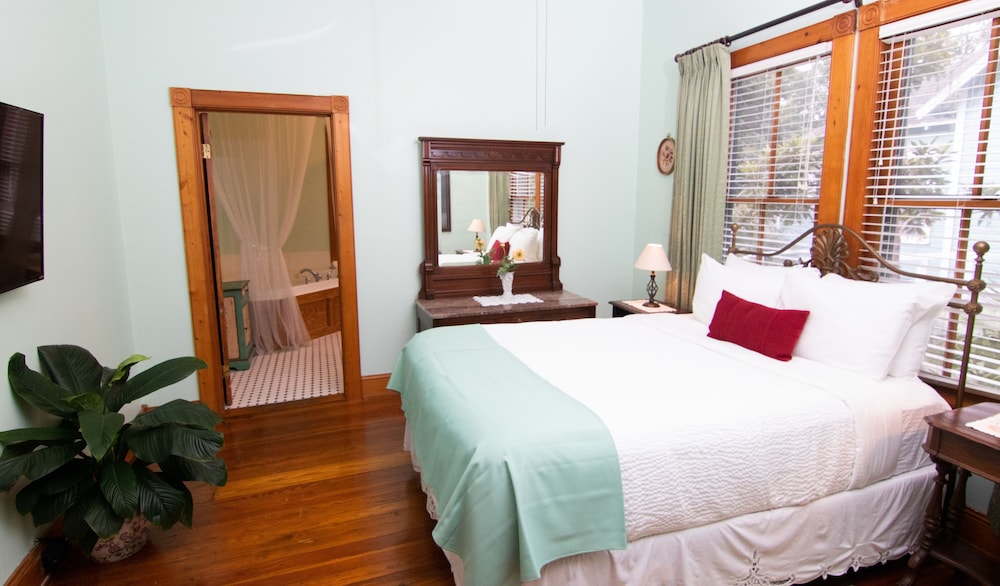 Sweetwater Branch Inn - photo 29