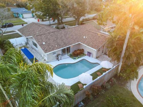 Heated Pool Mini Golf Game Room Fire Pit — Largo