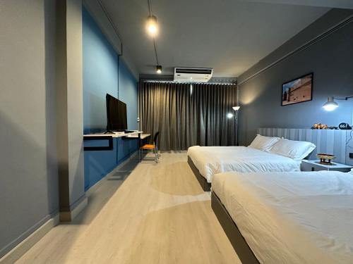 Chiangmai vibe City House 7 mins to BTS City center Private room in Sathon Private bathroom Bangkok Thailand