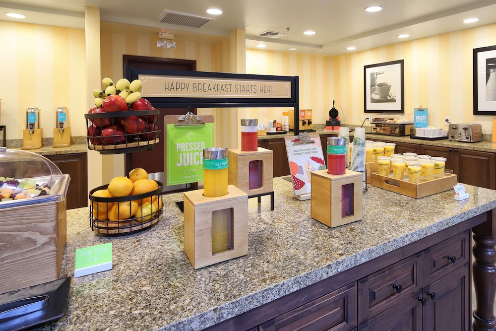 Hampton Inn & Suites Tucson Mall - photo 28