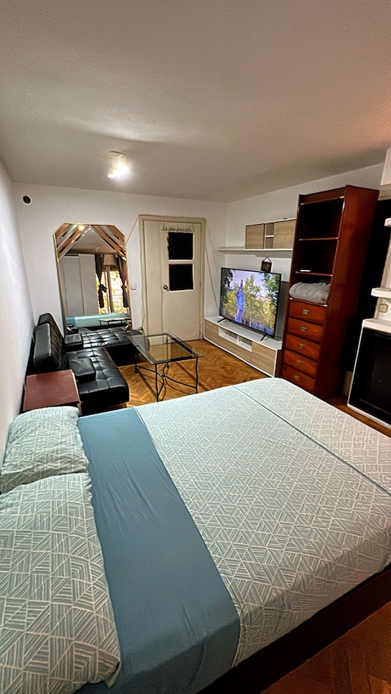 Alojamiento Buenos Aires - last minute hotel in Madrid
