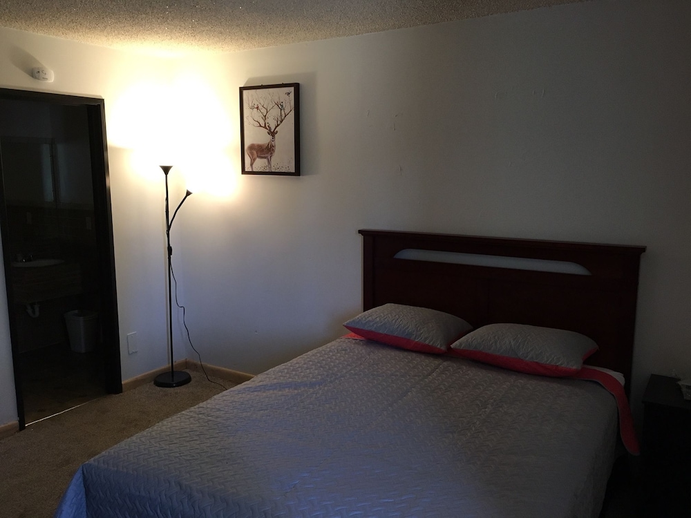 Golden Arrow Motel - photo 4