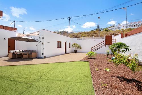 Casa Marhec — 4-Star Luxury Hotel in Tacoronte, Spain