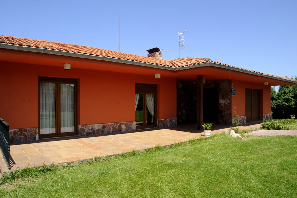 Mirador de Ovio Otero V in Llanes, Spain