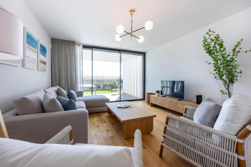 Ria View Luxo a Beira Mar — 4-Star Luxury Hotel in Fuzeta, Portugal