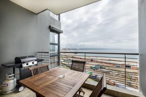 Durban Point Waterfront 805 Quayside 40 Canalquay Rd — 4-Star Luxury Hotel in Durban, South Africa