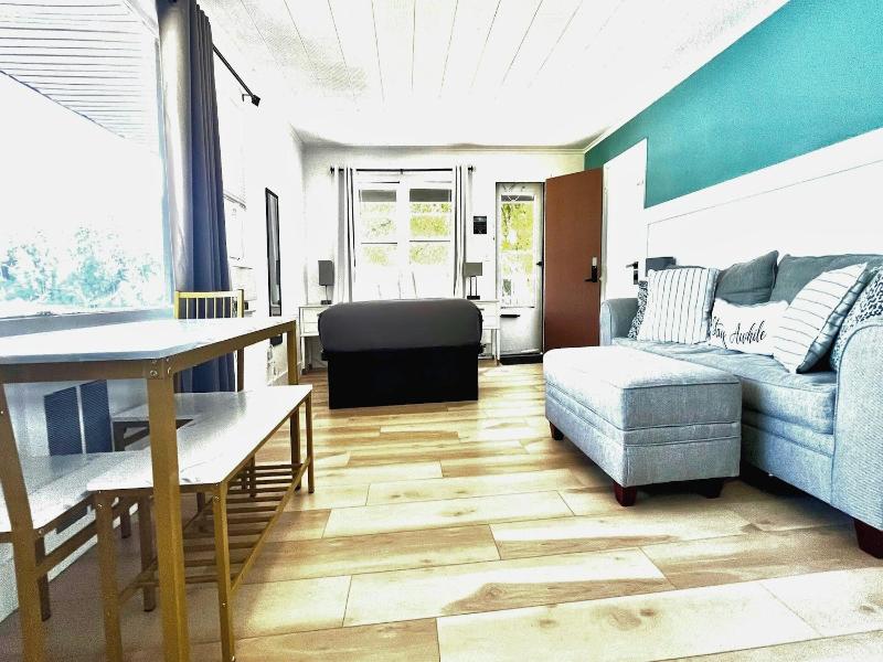 Motel Luzerne - photo 177