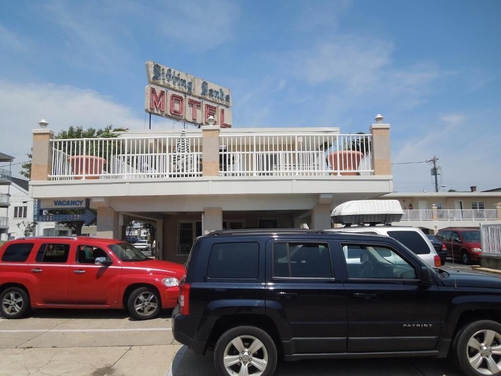 The Sifting Sands Motel - photo 41