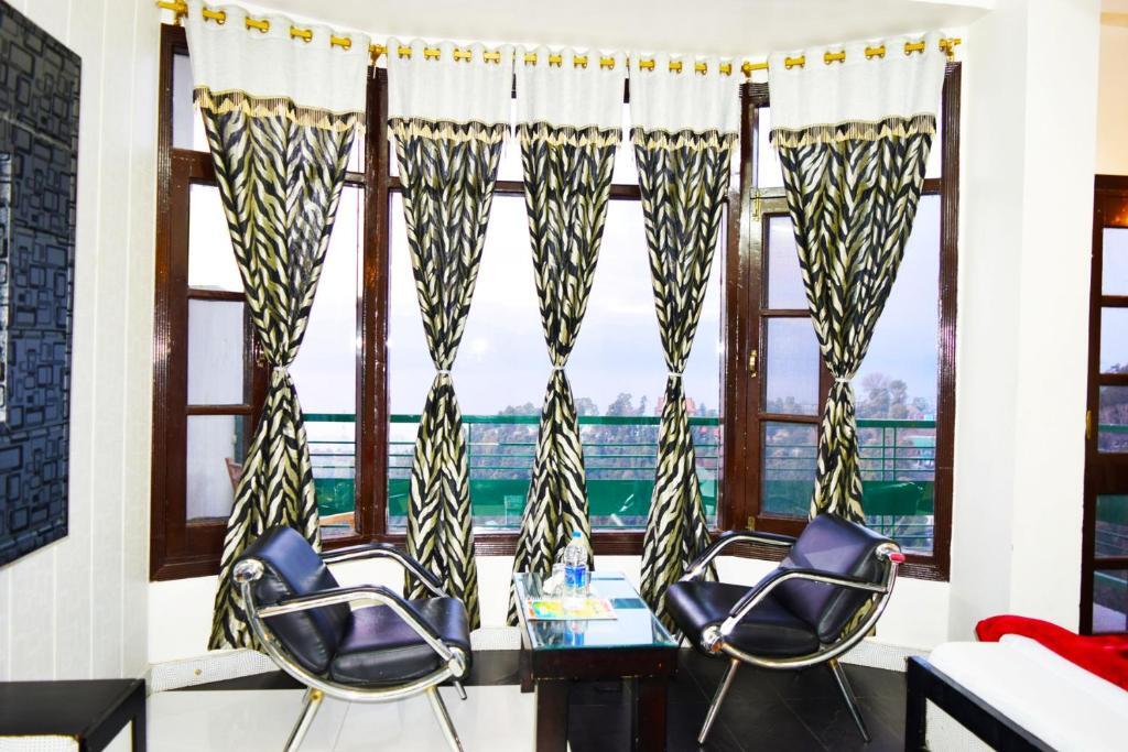 Hotel Topaz in Dalhousie, India