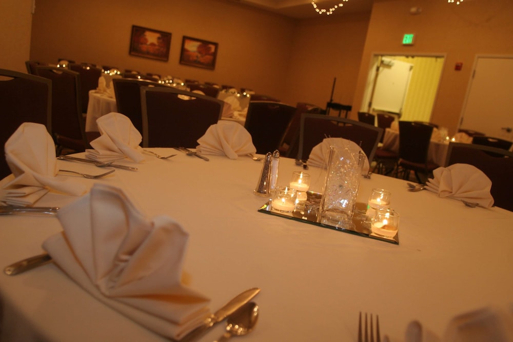 Hilton Garden Inn Yakima Downtown - photo 33