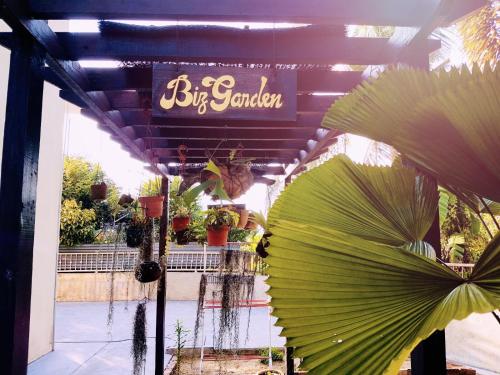 Big Garden Homestay — 5-Star Luxury Hotel in Pantai Remis, Malaysia