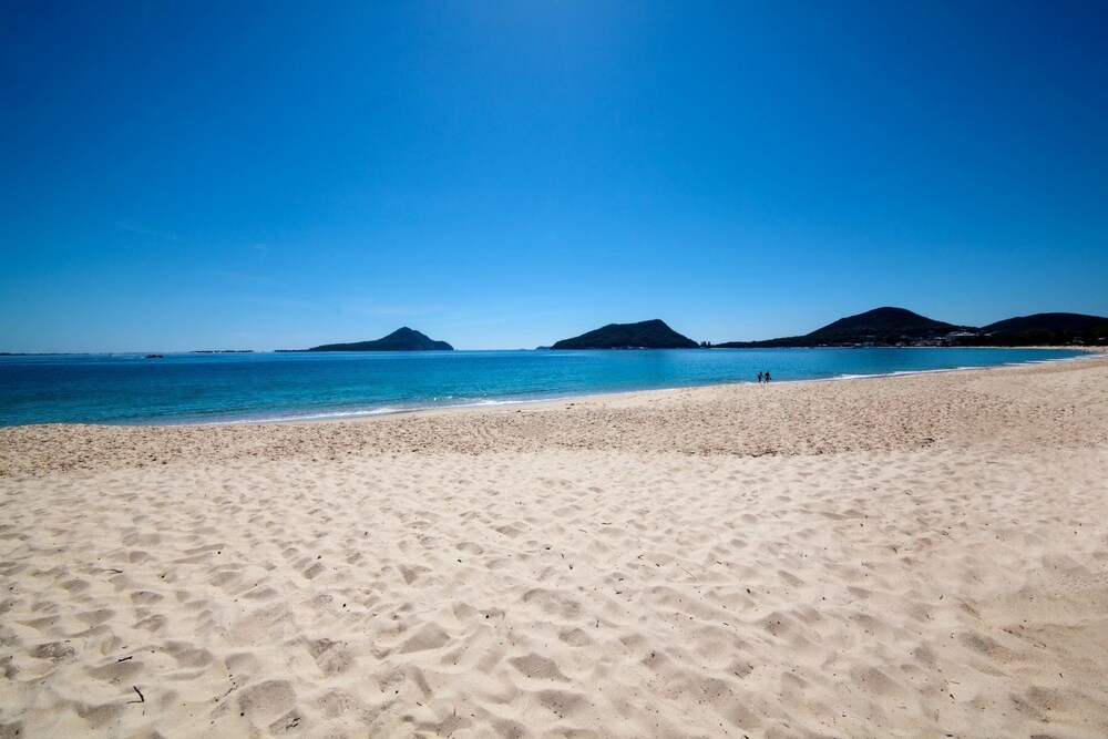 Shoalhaven 4 28 Voyager Cl waterfront unit with stunning views and Wifi in Nelson Bay, Australia