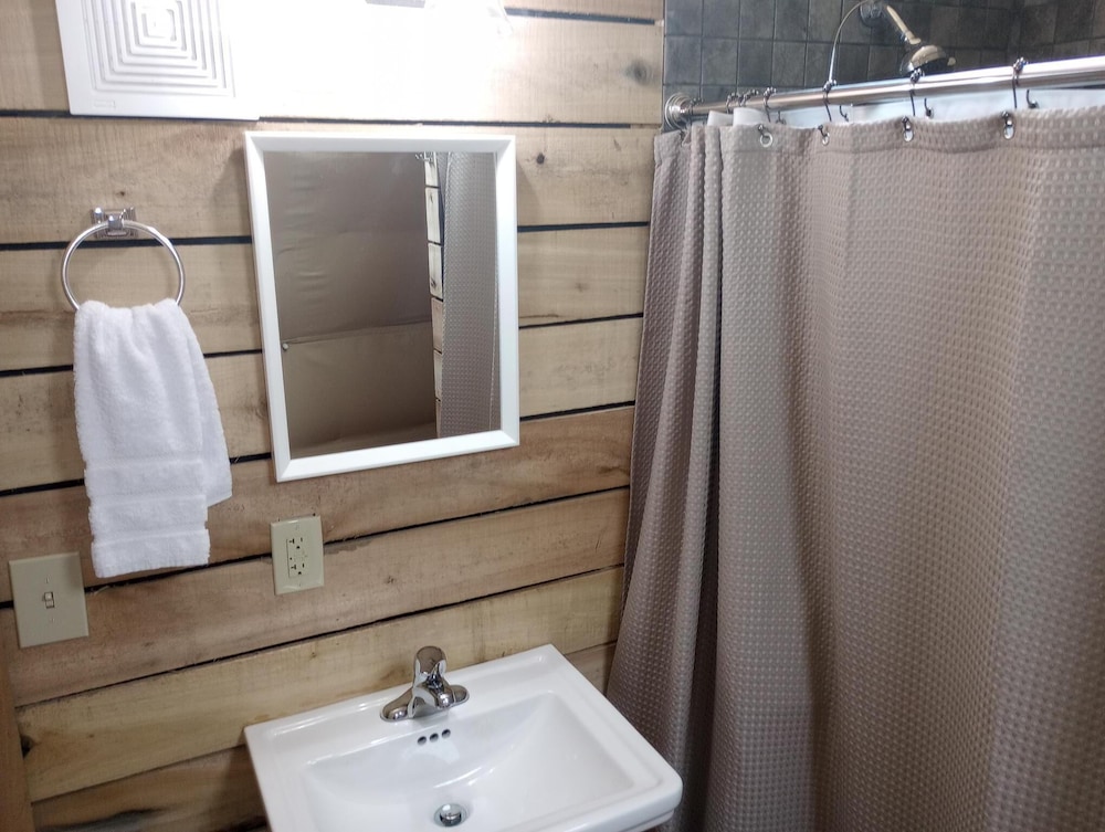 GlampOut Resort Elk River - photo 42