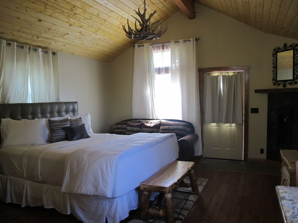 Convict Lake Resort - photo 40