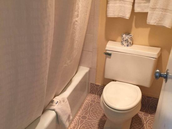 Executive Inn Mercedes - photo 13