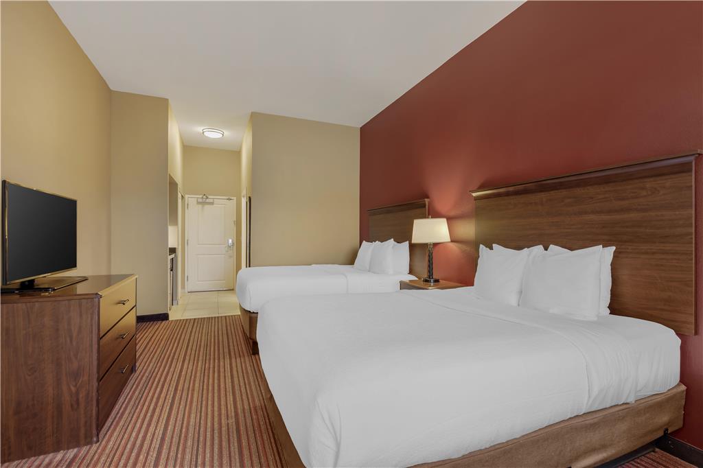 Best Western Plus Hudson Hotel & Suites - photo 24