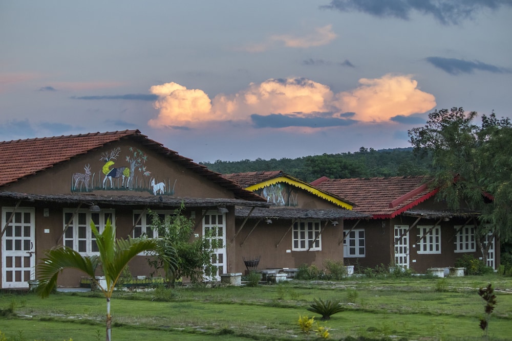 WOW STAYZ2 Pachmarhi Foothill Cottages in Pachmarhi, India