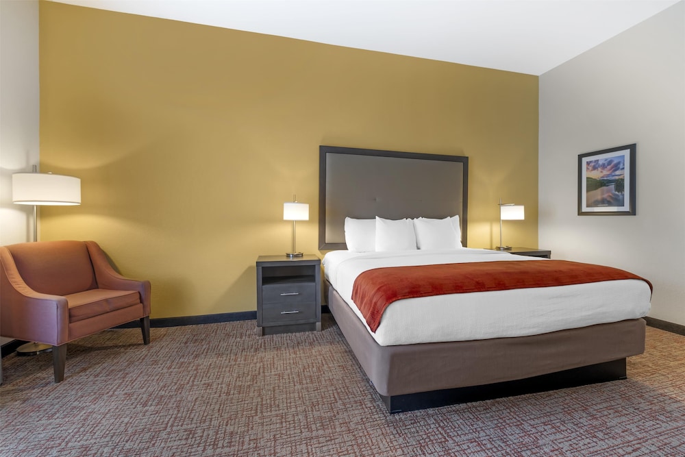 B W Plus Elizabethtown Inn & Suites - photo 21