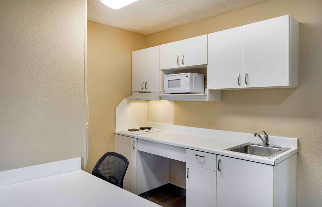 Extended Stay America Suites Seattle Everett North - photo 12