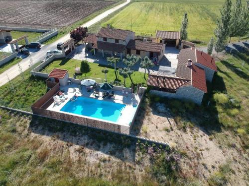 Complejo Rural Los Cachos — hotel in Solosancho
