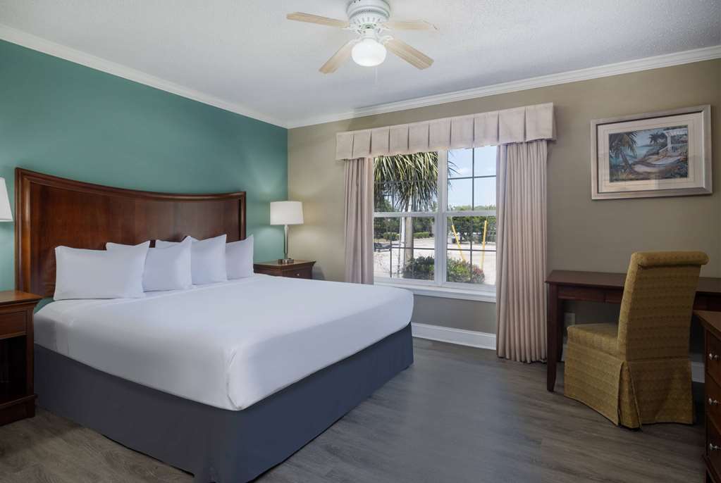 The Sandbar Hotel Trademark Collection By Wyndham - photo 39