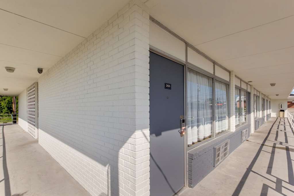Econo Lodge Fort Knox - photo 6