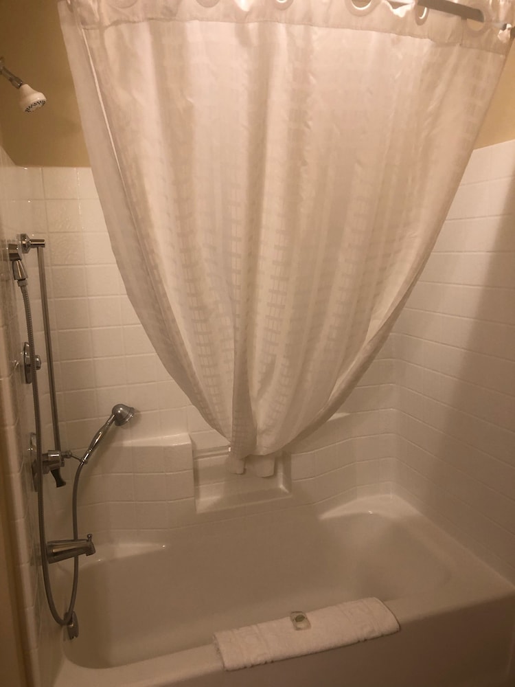 Cobblestone Inn & Suites Eads - photo 27