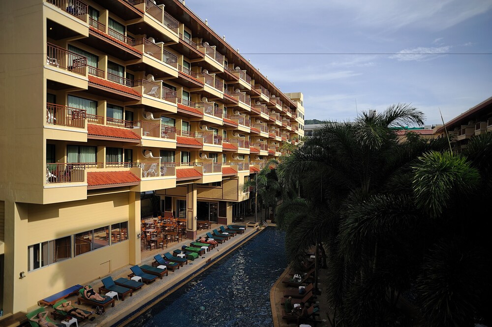 Bauman Grand in Patong, Thailand