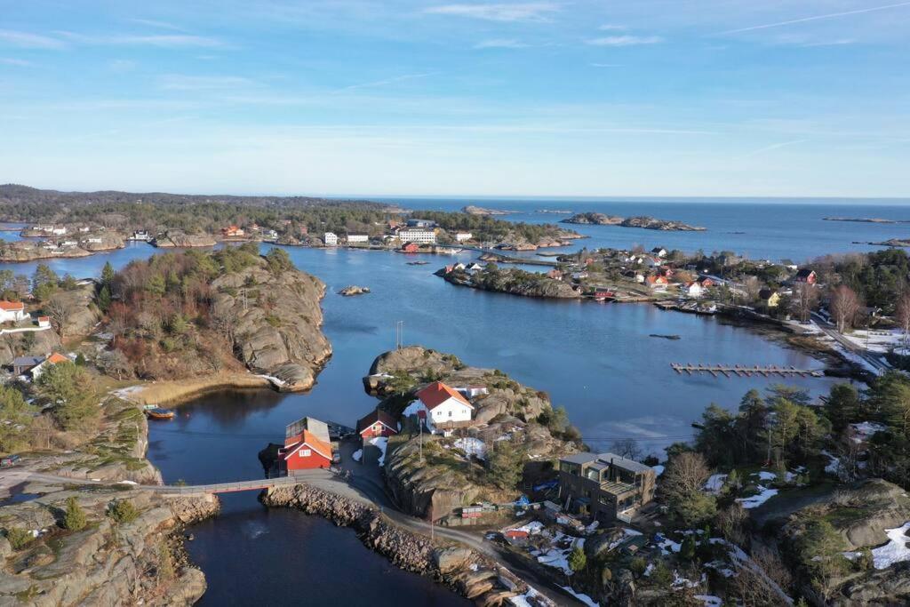 Seafront villa at Gjeving Lyngør — 4-Star Luxury Hotel in Tvedestrand, Norway