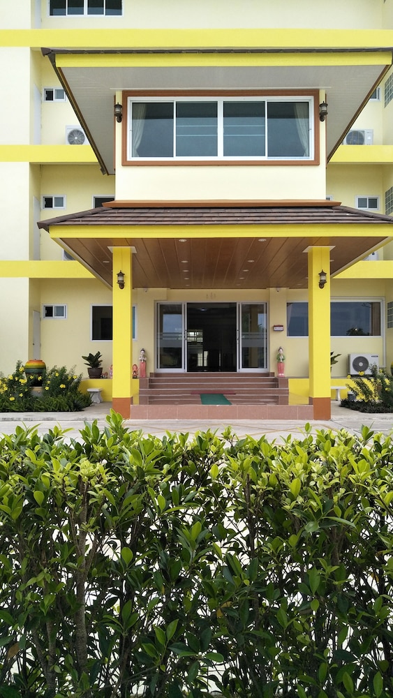 Lor Hon Tai Place in Lop Buri, Thailand